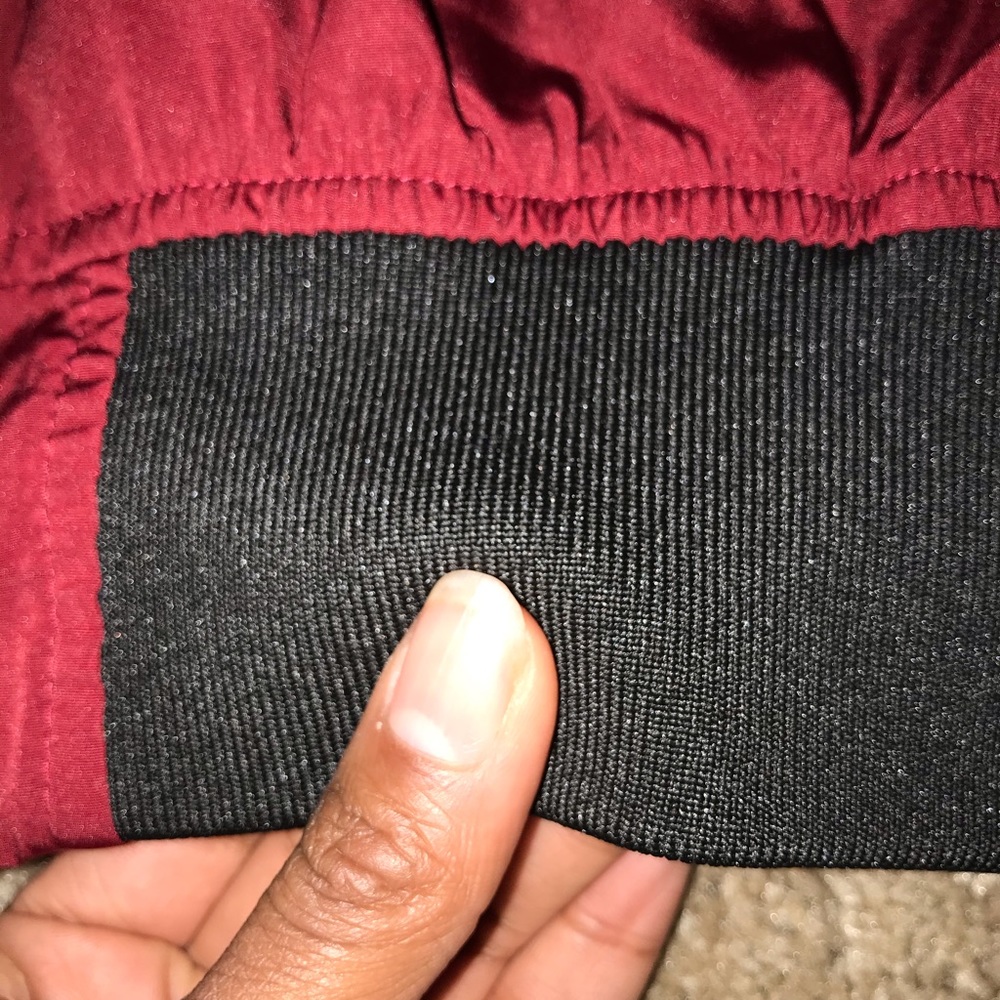 red jacket - Picture 4 of 4